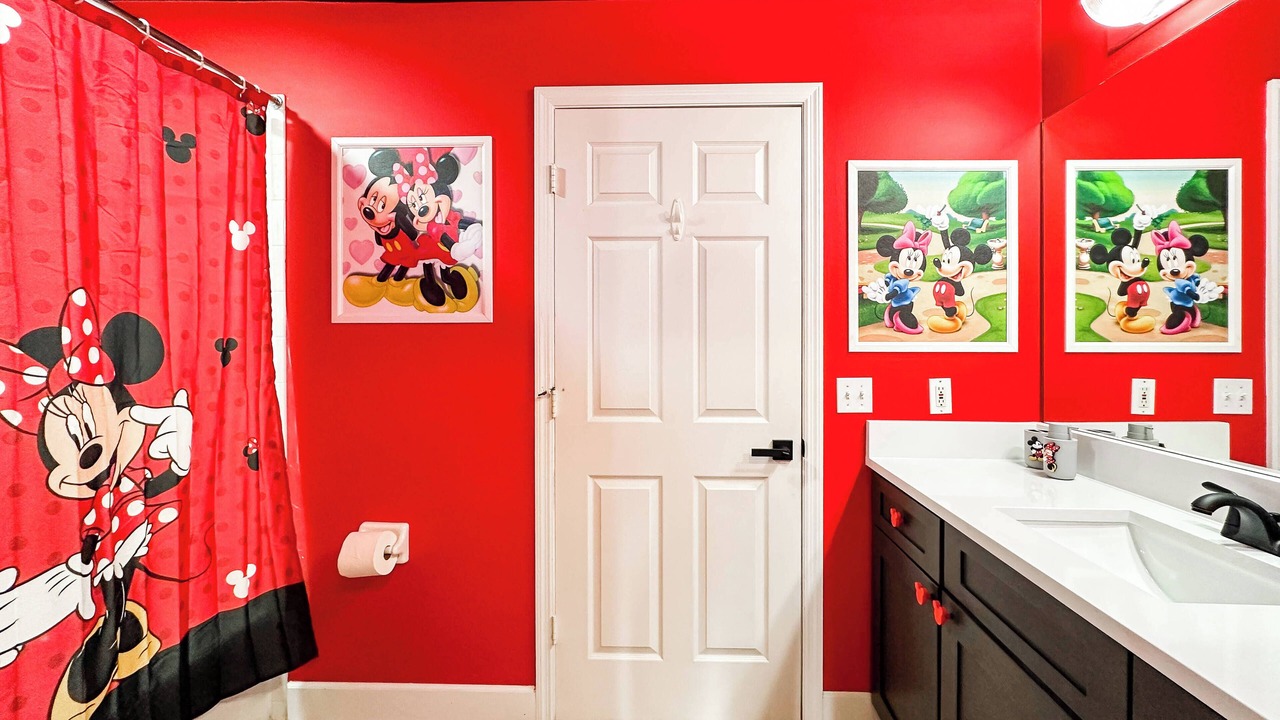 Photo of Bathroom in Thousand Oaks