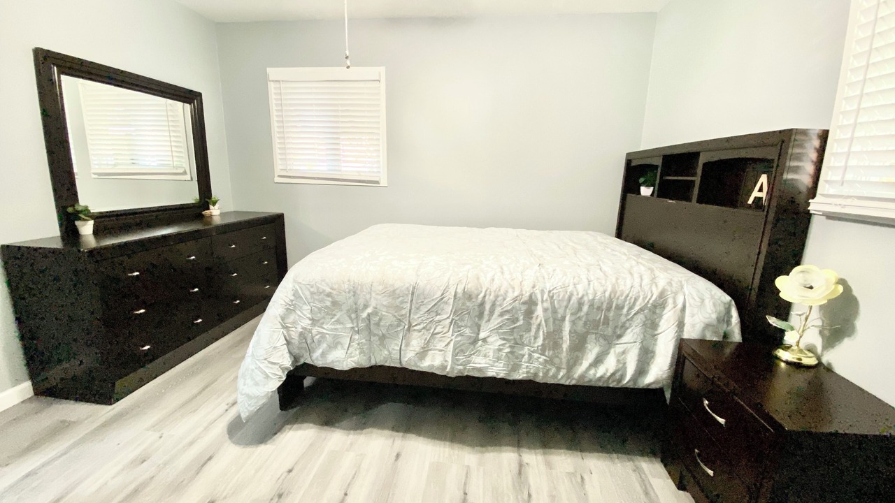 Photo of Bedroom in Speedway