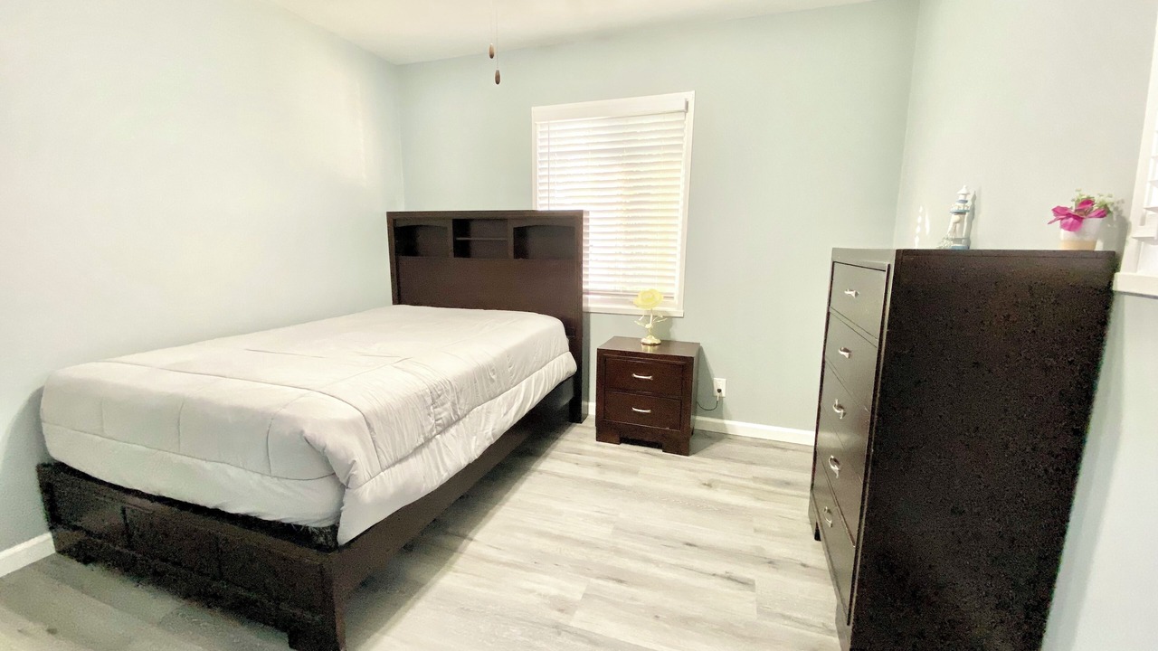 Photo of Bedroom in Speedway