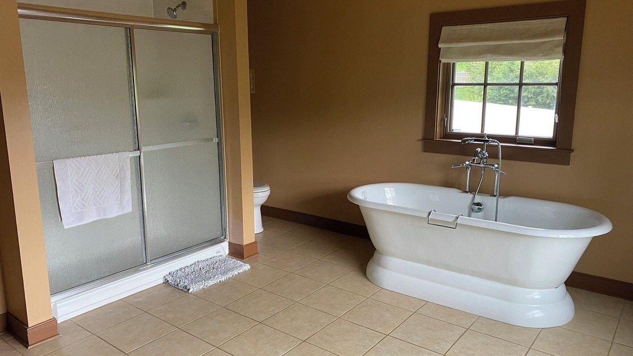 Photo of Bathroom in Williamstown