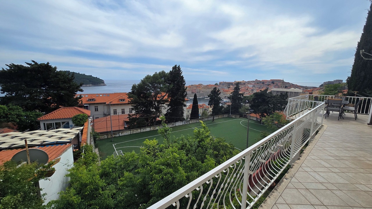 Photo of Others in Ploce