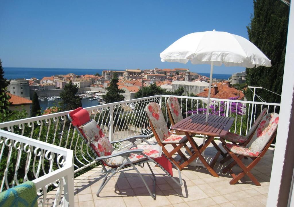 Photo of Others in Ploce
