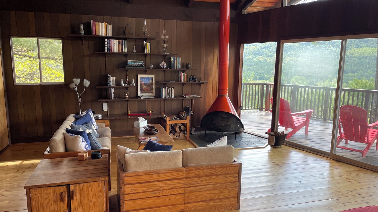 Photo of Livingroom in Keene