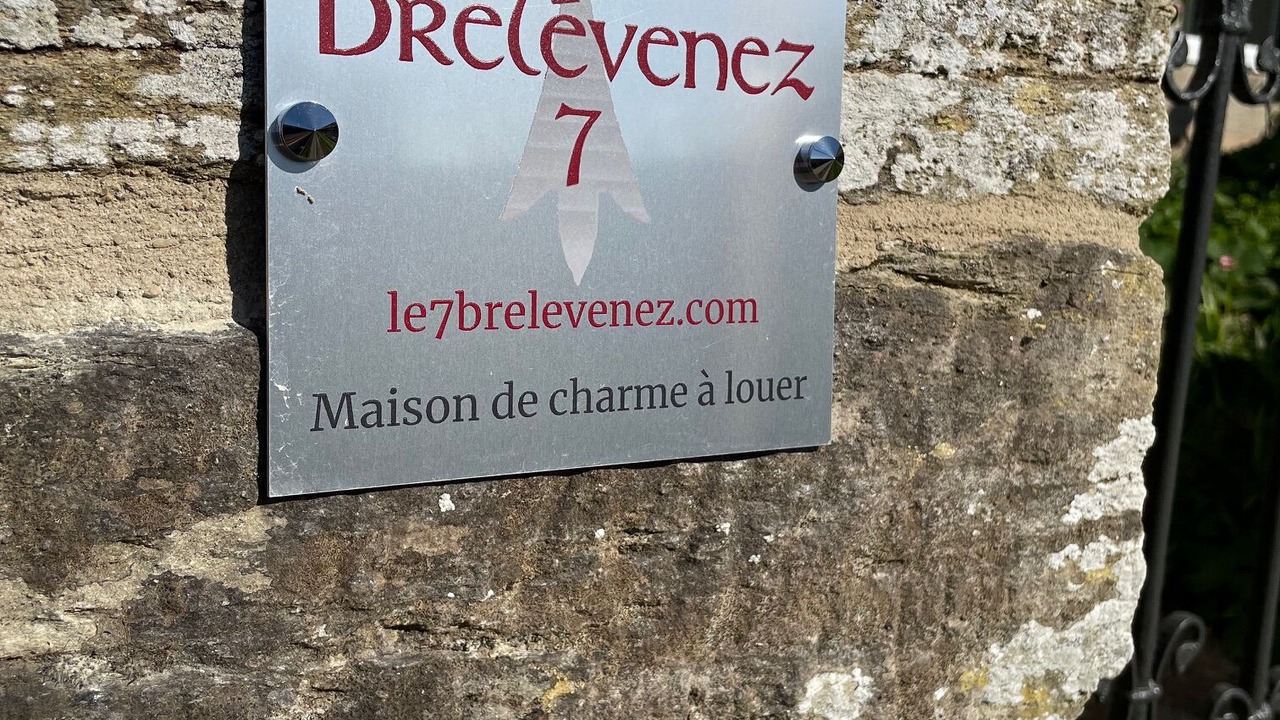 Photo of Others in Brelevenez