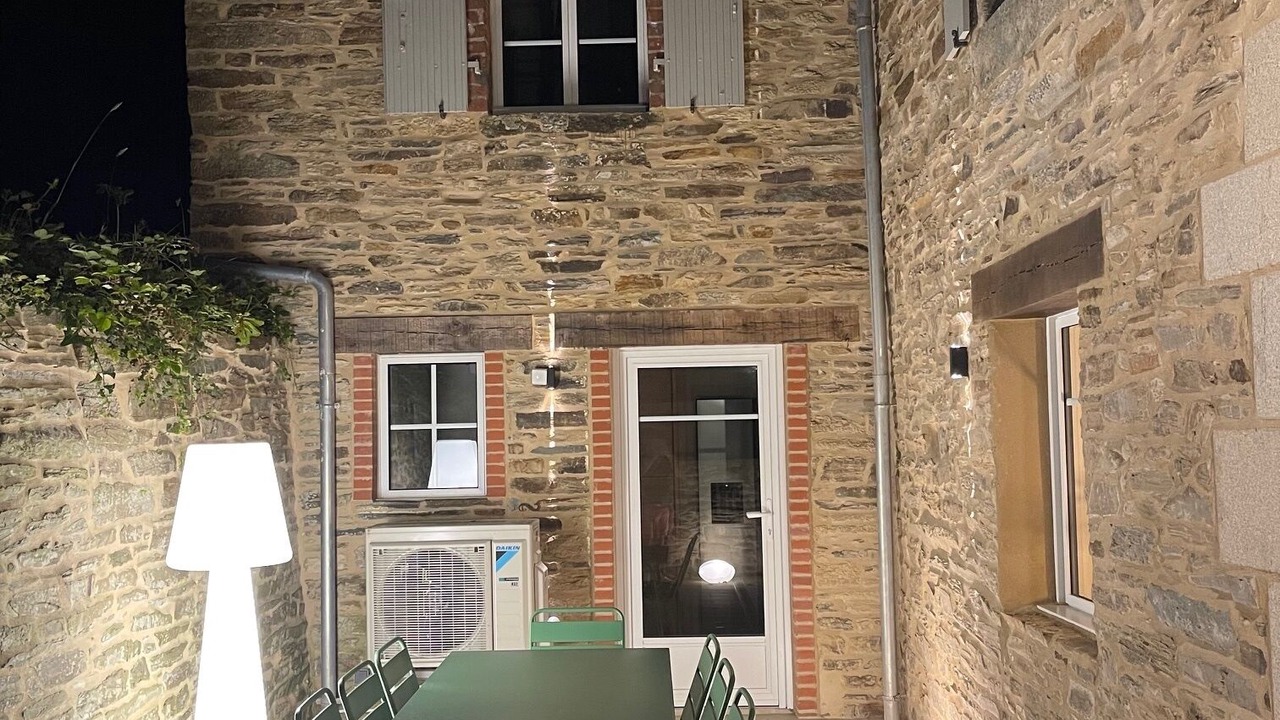 Photo of Outdoor in Brelevenez