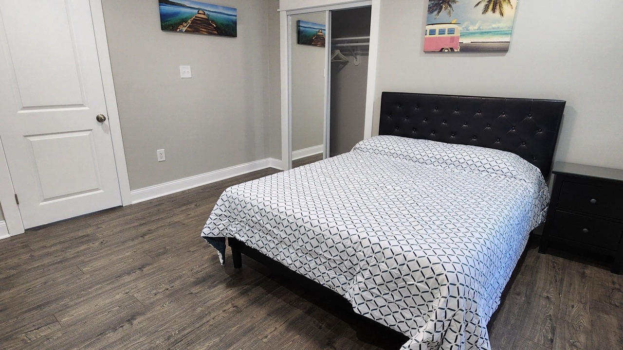 Photo of Bedroom in Town Bank