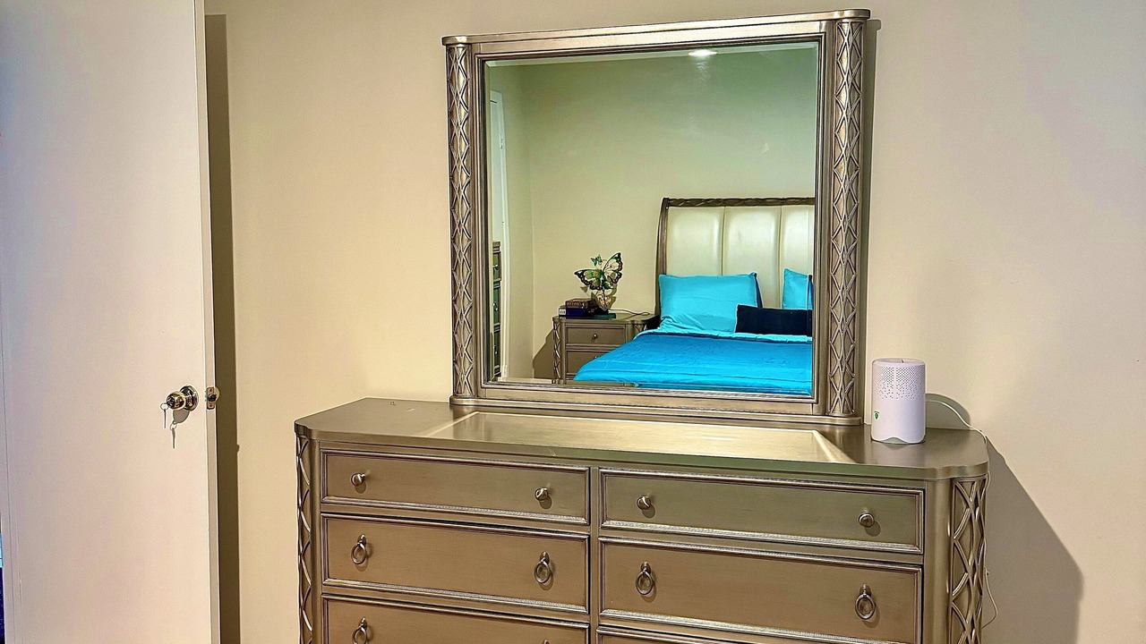 Photo of Bedroom in Fort Salonga
