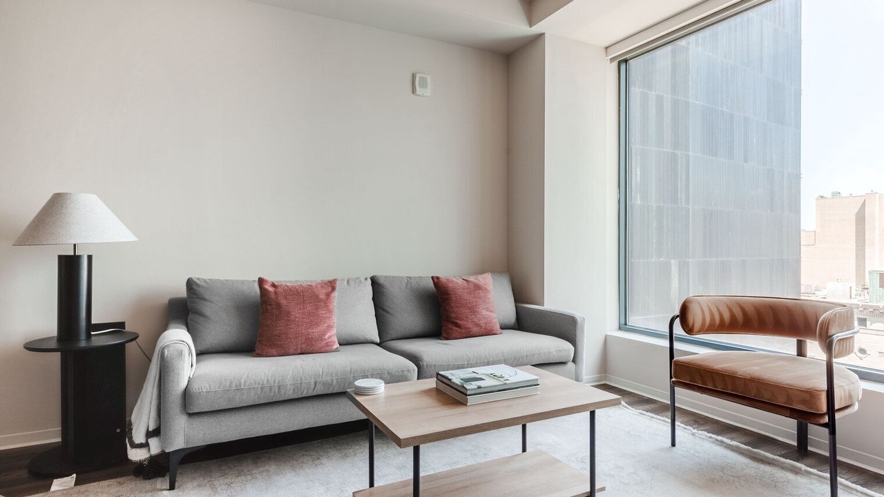 Photo of Livingroom in Theatre District
