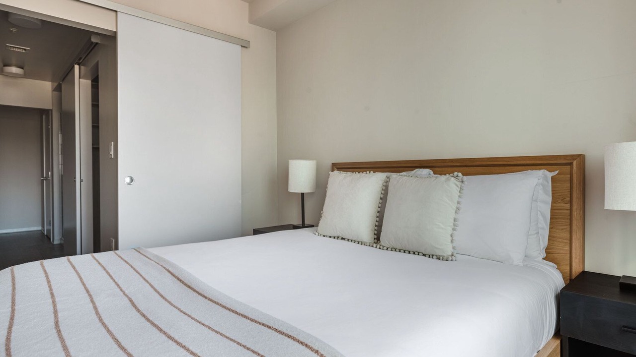 Photo of Bedroom in Theatre District