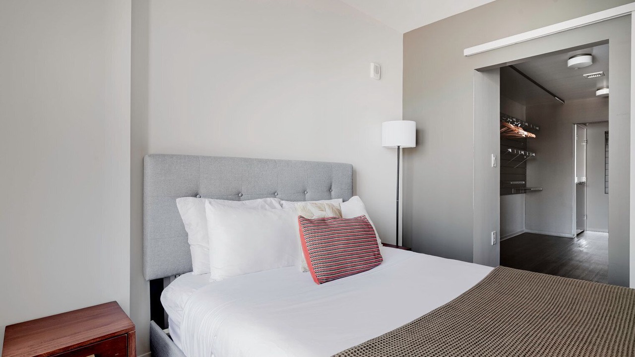 Photo of Bedroom in Theatre District