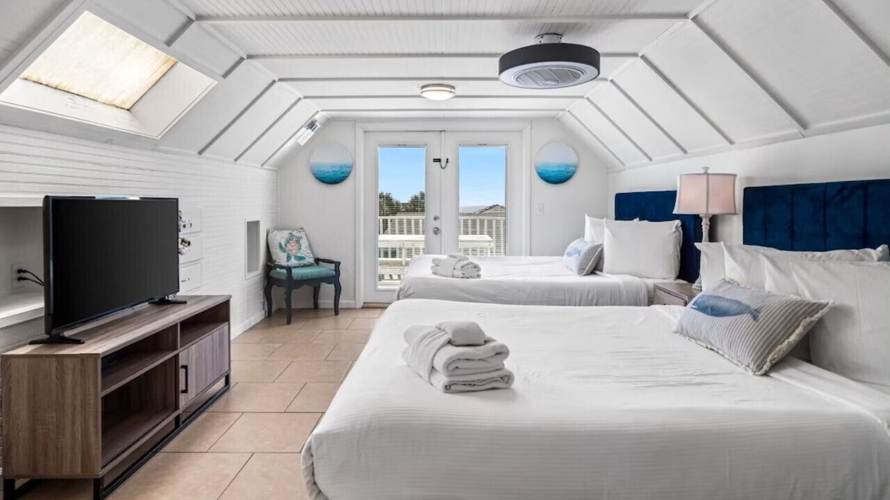 Photo of Bedroom in Crescent Beach