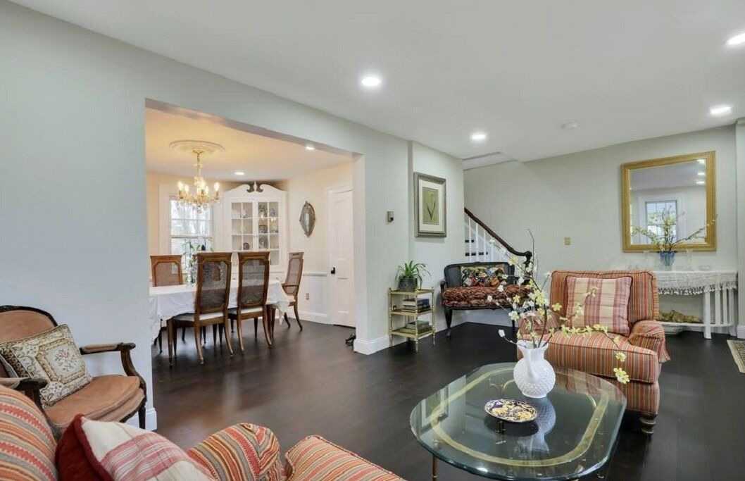 Photo of Livingroom in Stony Brook