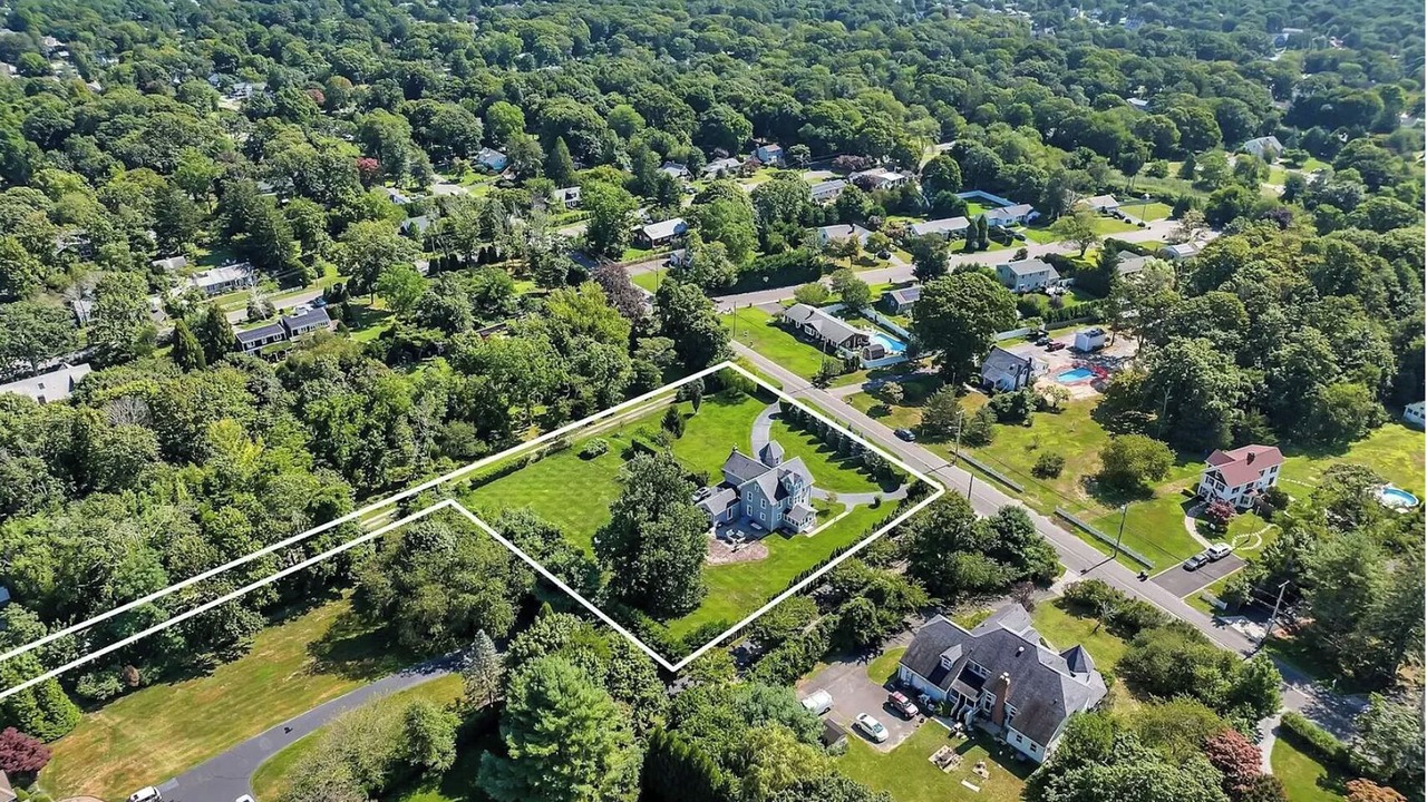 Photo of Outdoor in Center Moriches