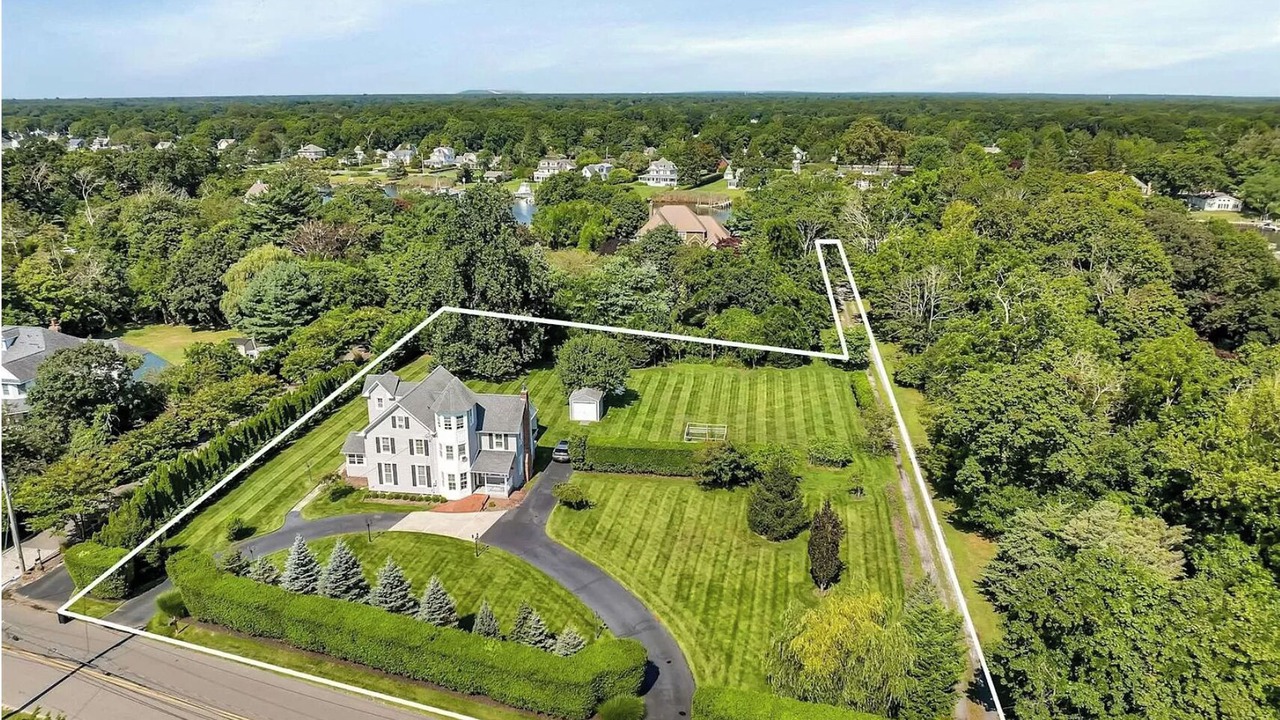 Photo of Outdoor in Center Moriches