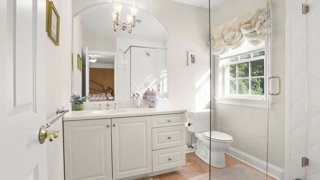 Photo of Bathroom in Purchase