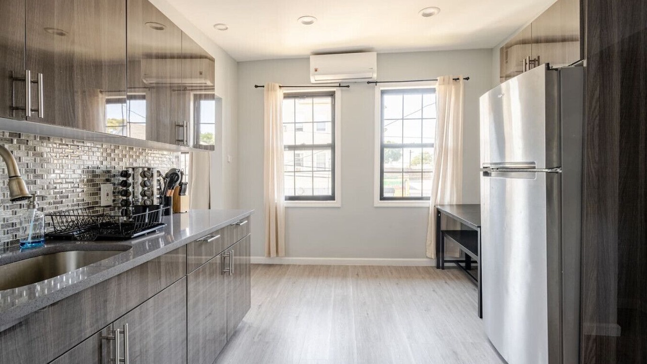 Photo of Kitchen in Black Rock Historic District
