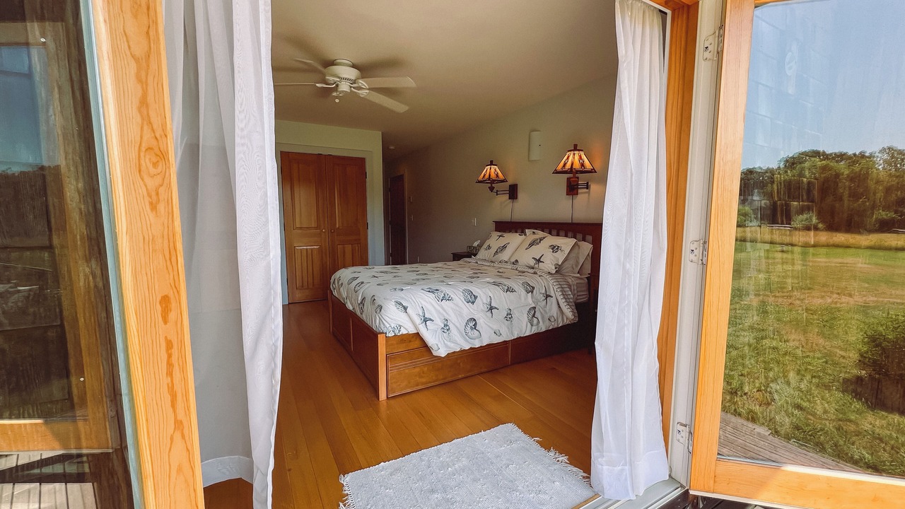 Photo of Bedroom in West Tisbury