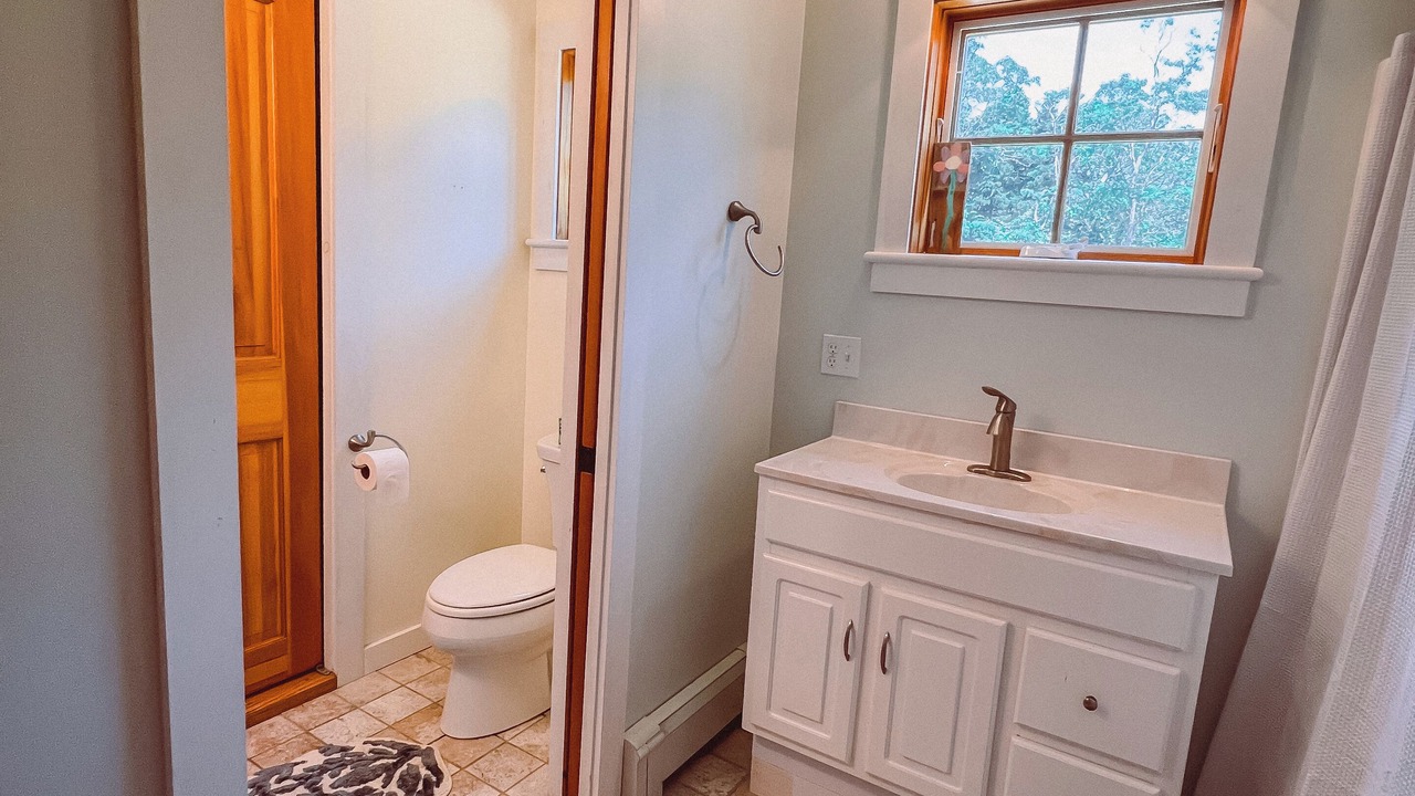 Photo of Bathroom in West Tisbury