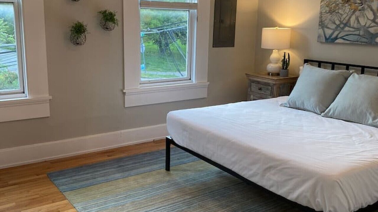 Photo of Bedroom in Mount Adams