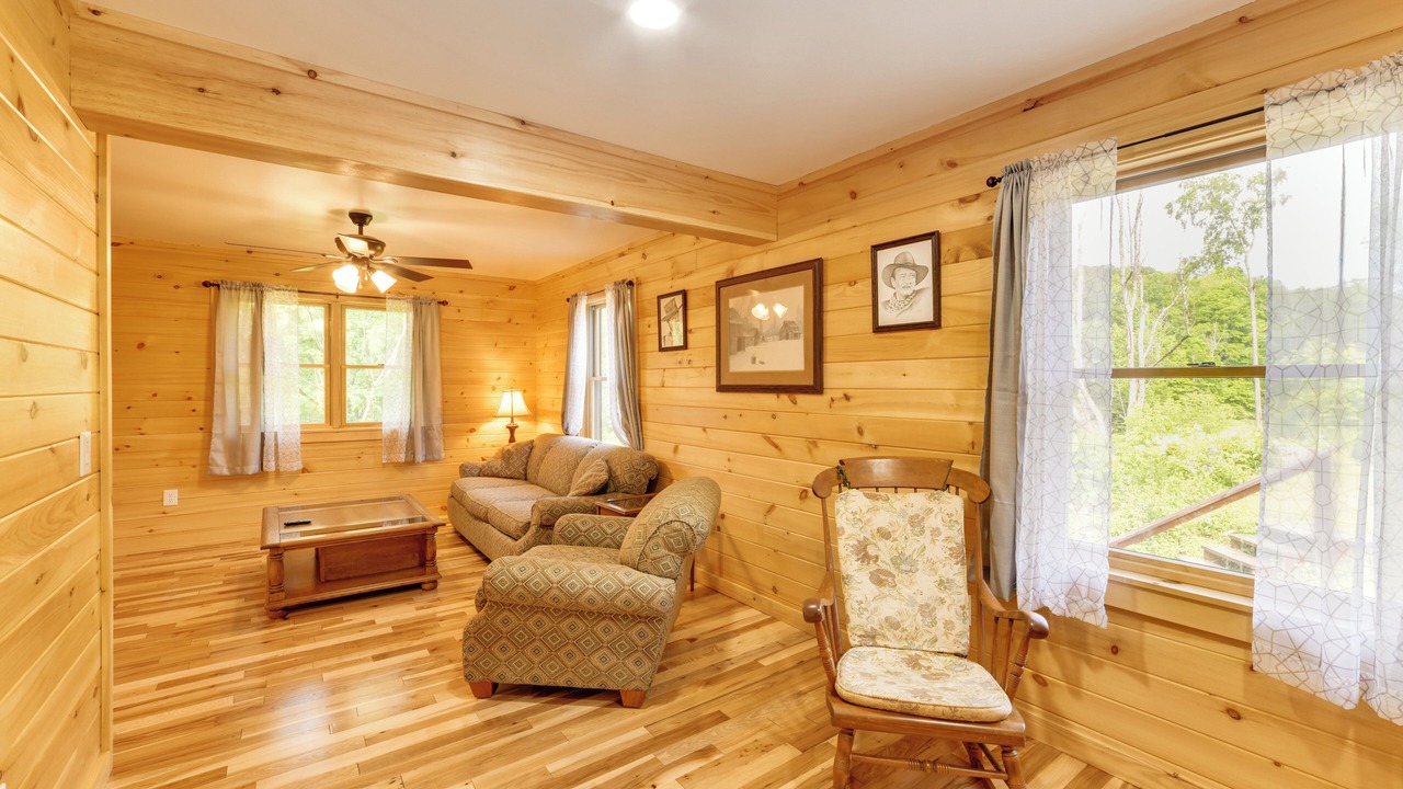 Photo of Livingroom in Mount Upton