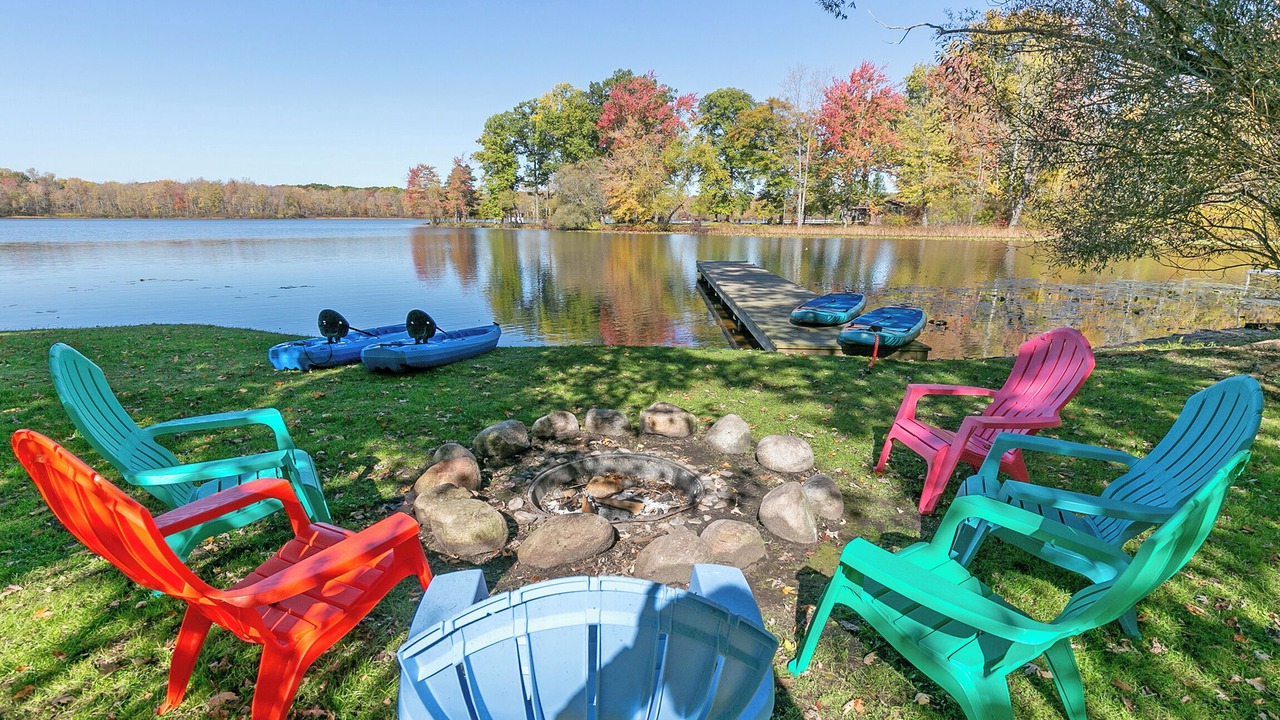 Photo of Outdoor in Paw Paw Lake