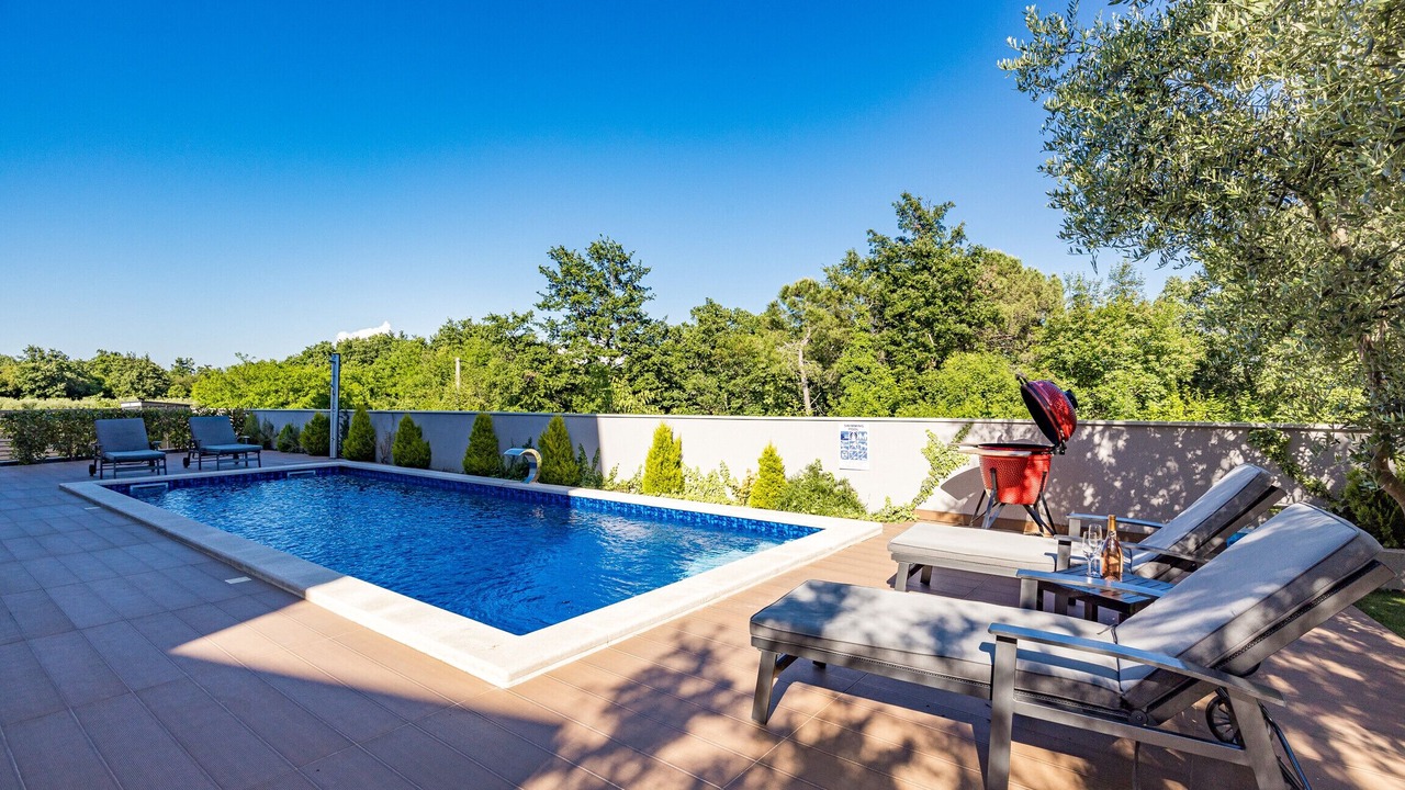 Photo of Outdoor in Cervar