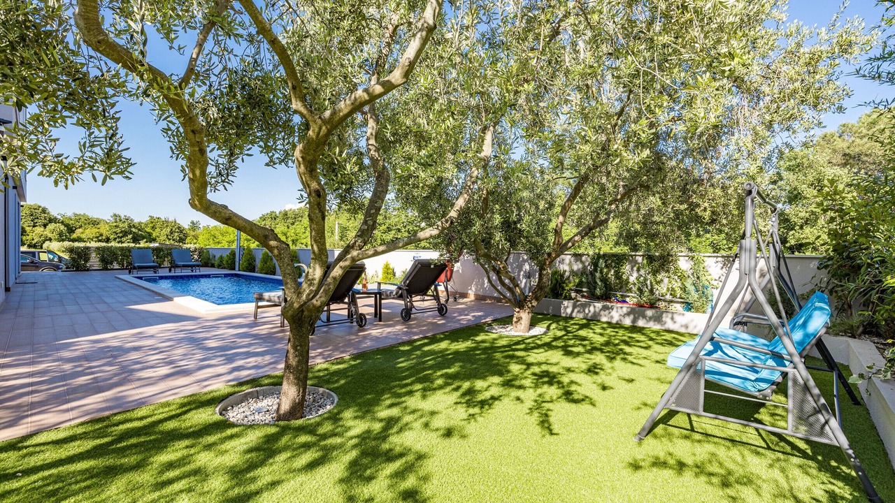 Photo of Outdoor in Cervar