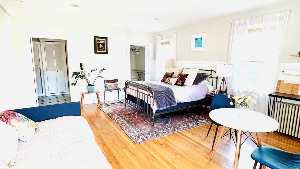 Photo of Bedroom in Greenfield