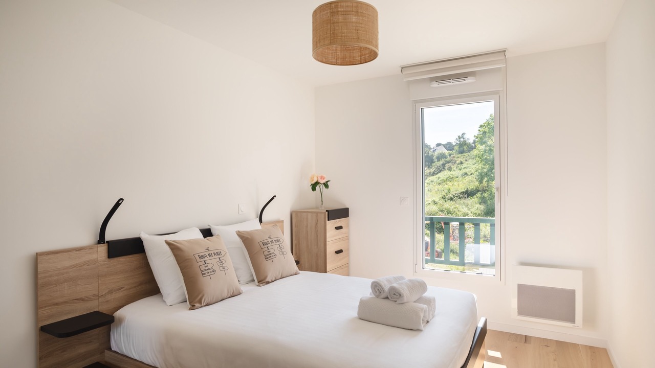 Photo of Bedroom in Sables-d'Or-les-Pins