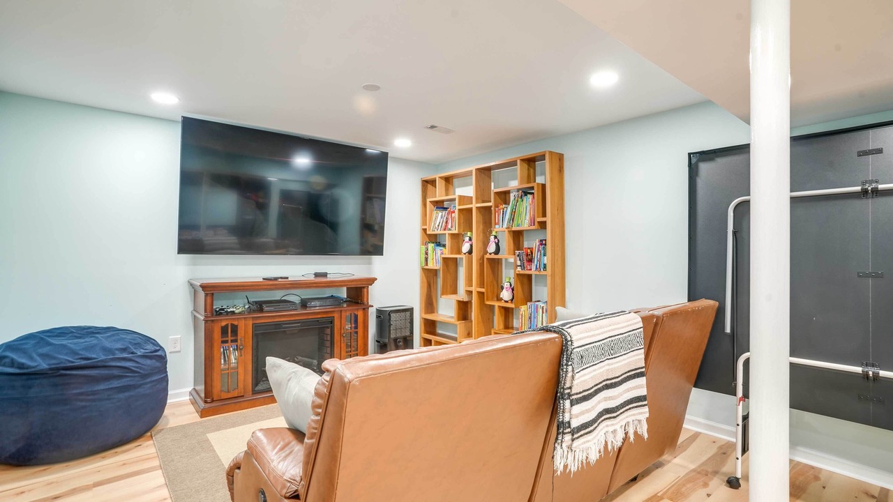 Photo of Livingroom in Front Royal