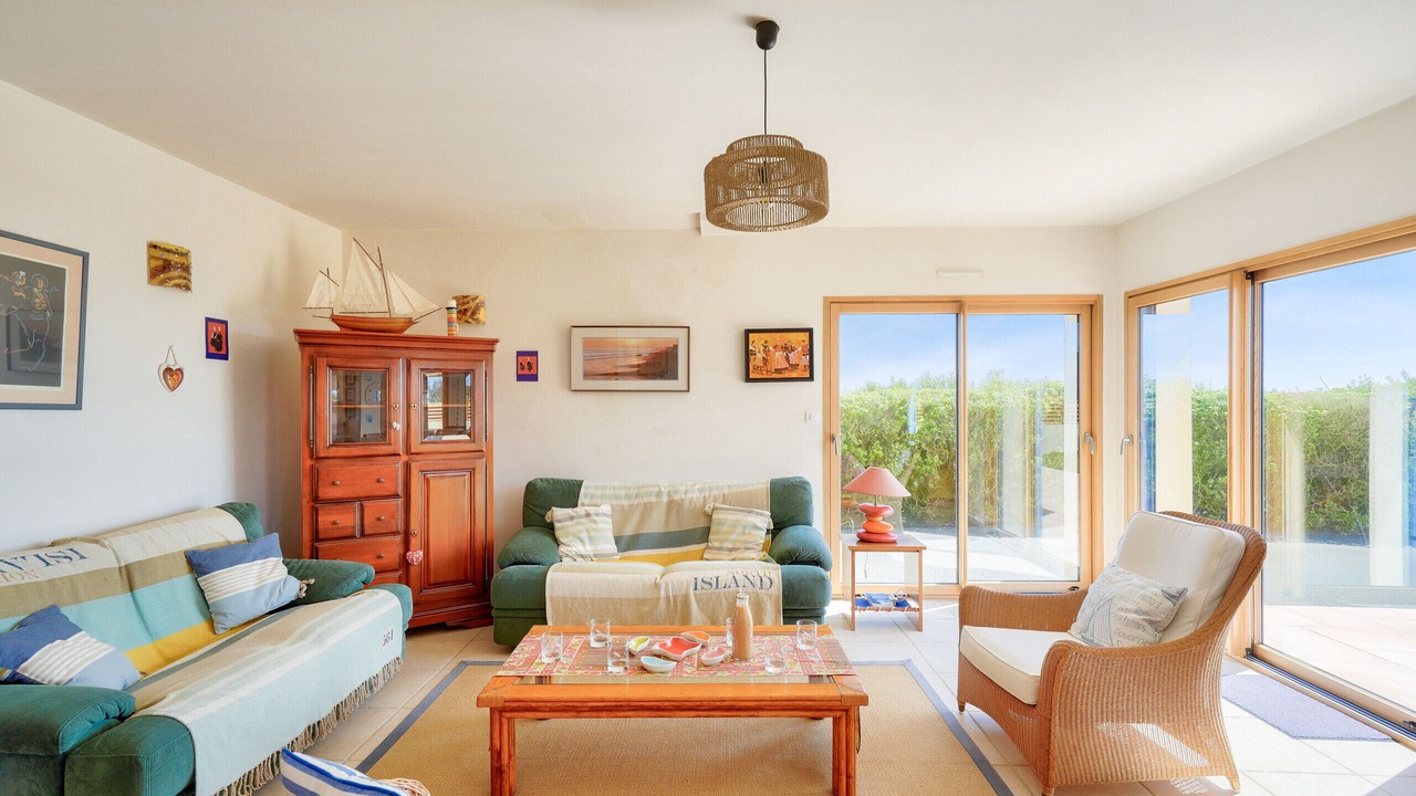 Photo of Livingroom in Plovan
