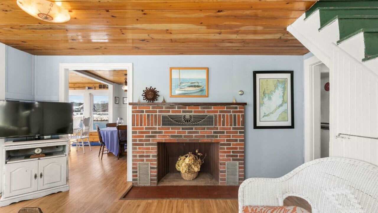 Photo of Livingroom in Silver Beach