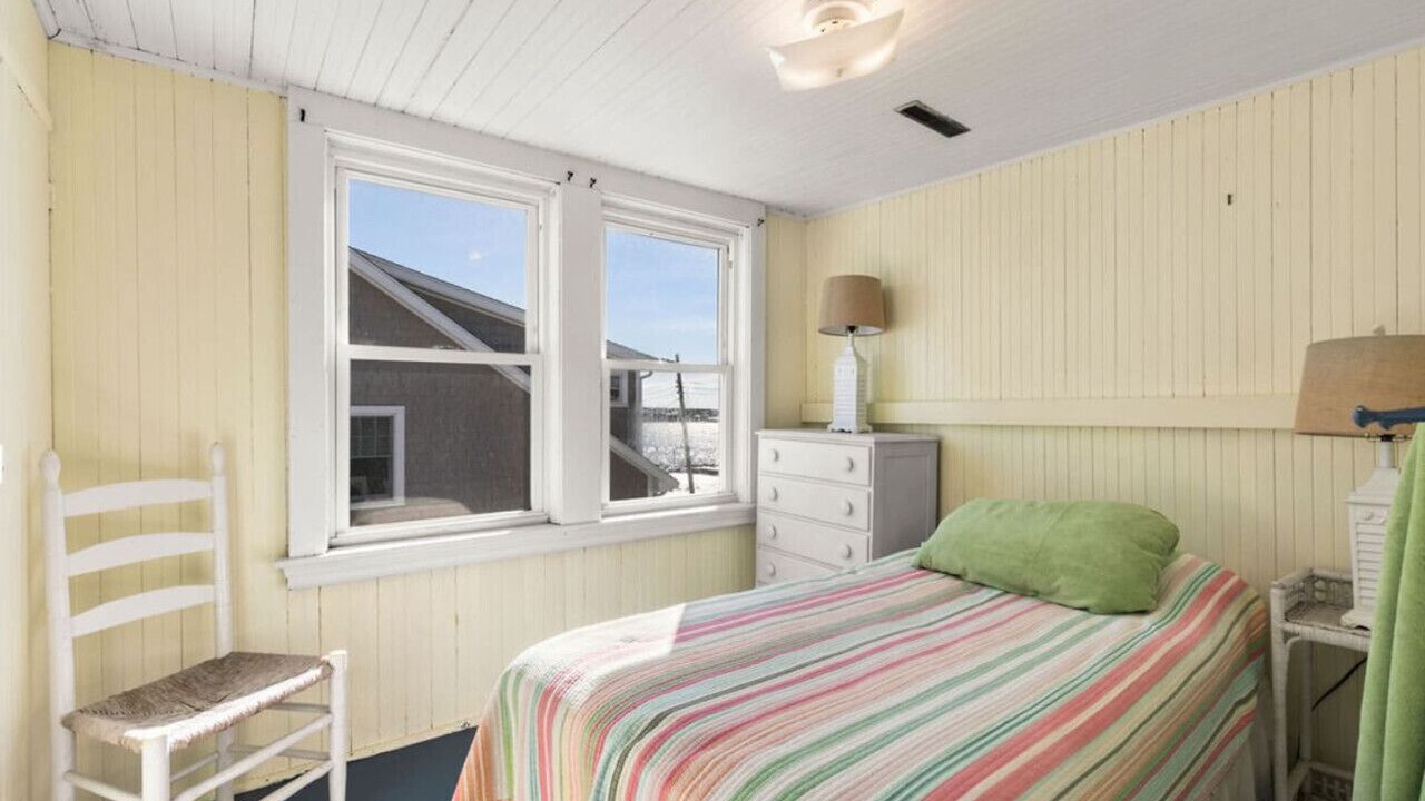 Photo of Bedroom in Silver Beach