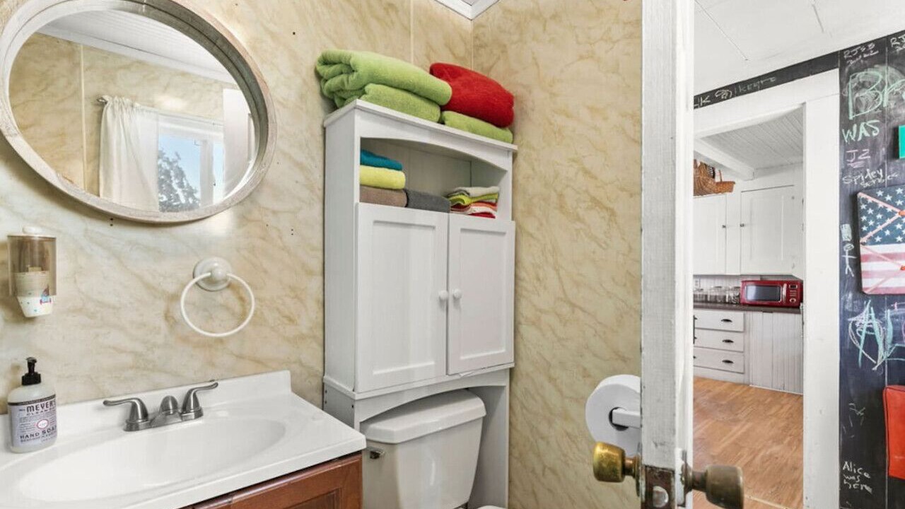 Photo of Bathroom in Silver Beach