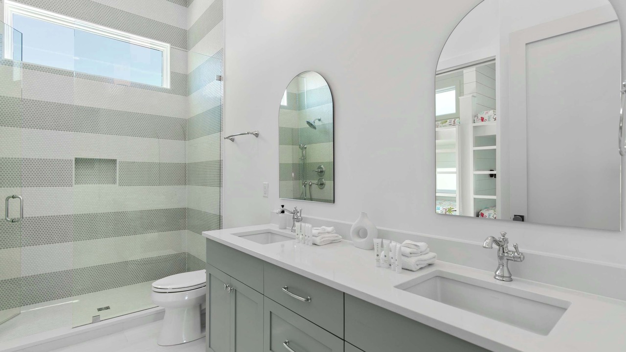 Photo of Bathroom in Seacrest