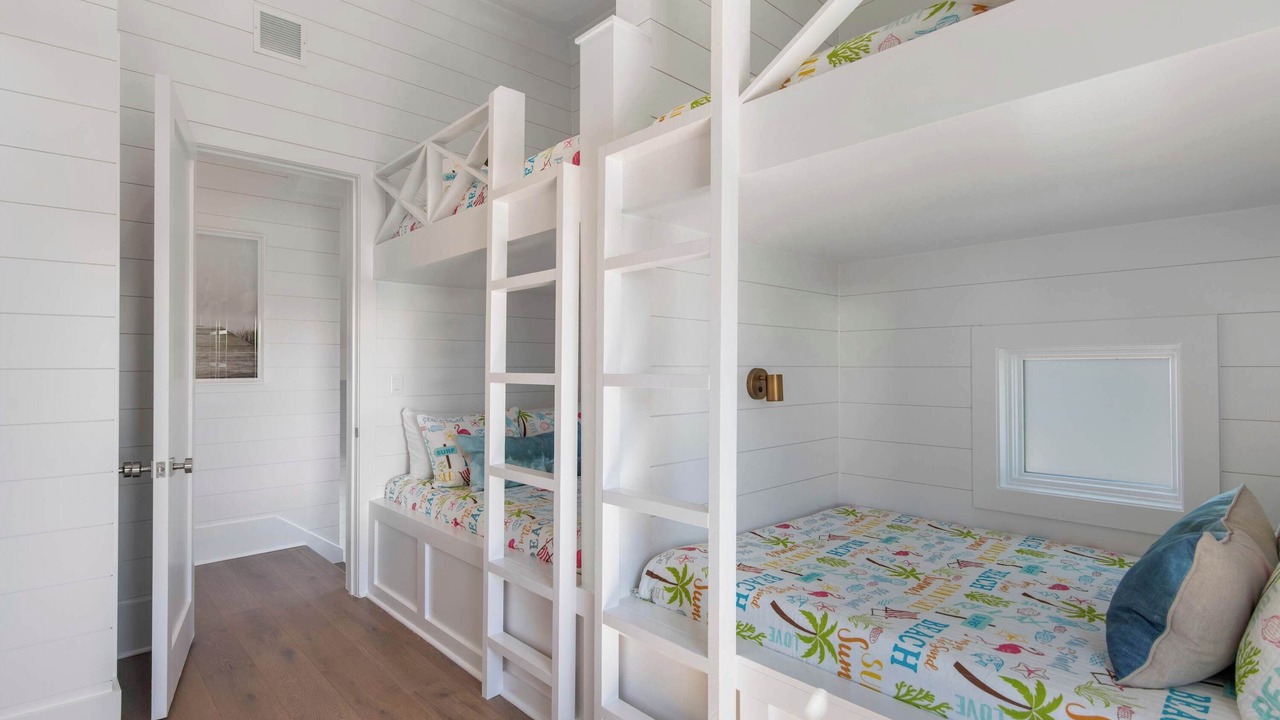 Photo of Bedroom in Seacrest