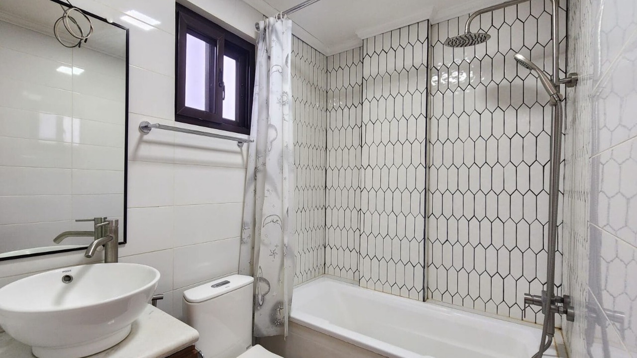 Photo of Bathroom in Pili