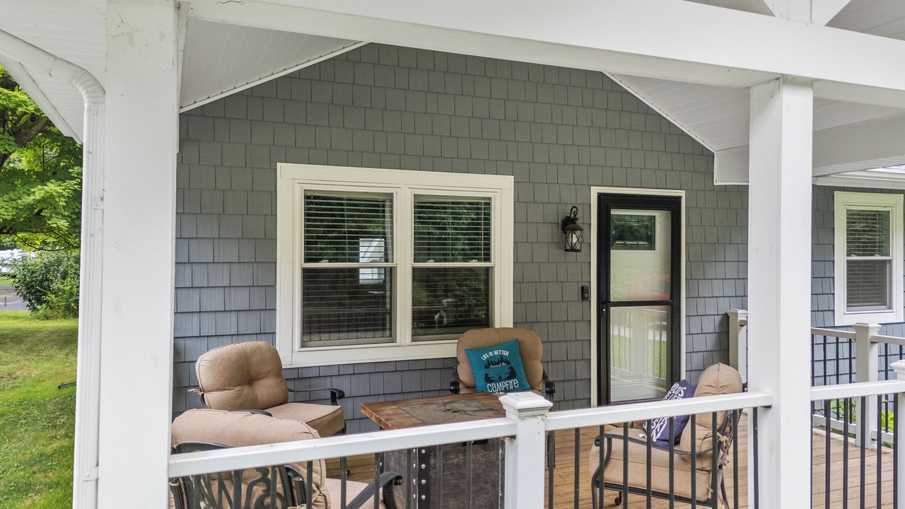 Photo of Patio Balcony in Winona Lake