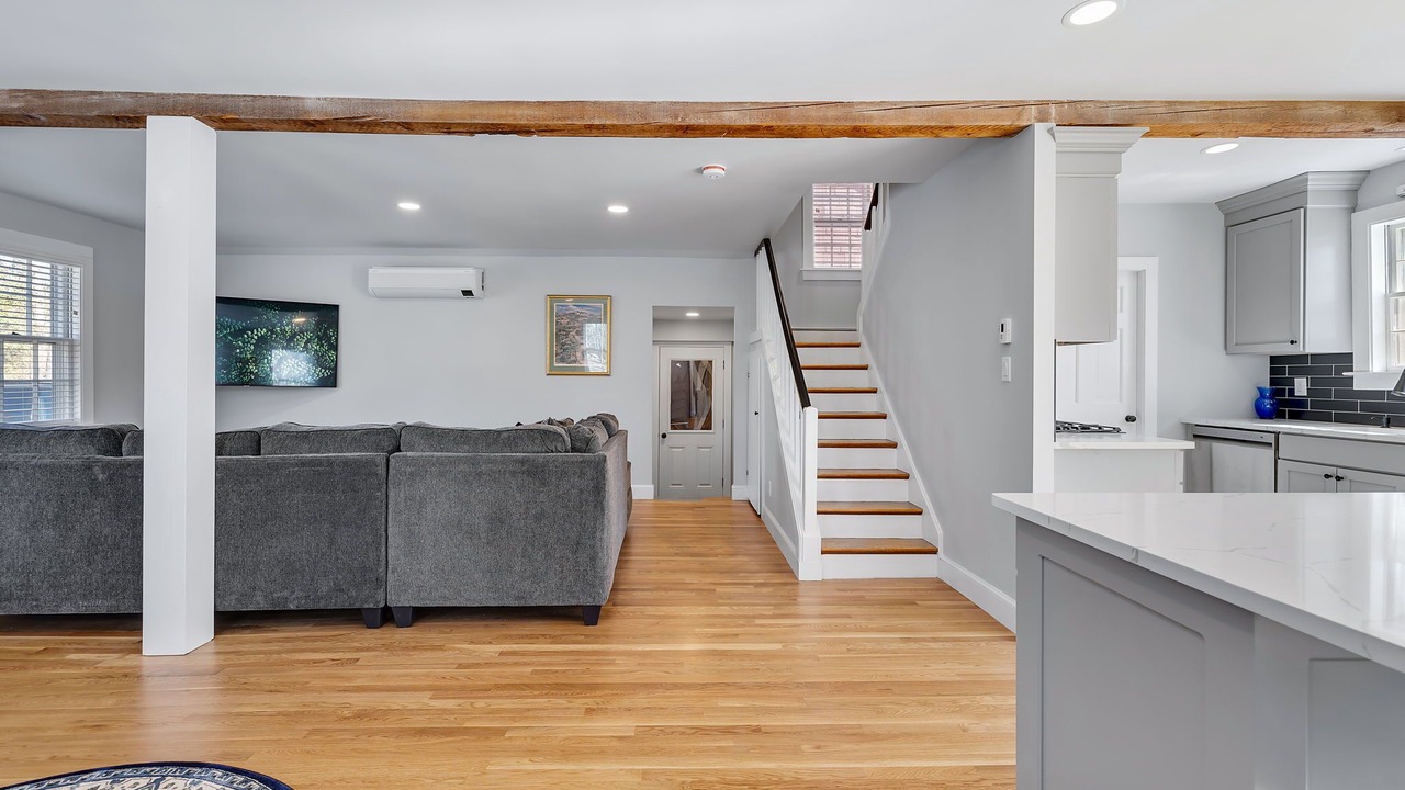 Photo of Livingroom in West Barnstable