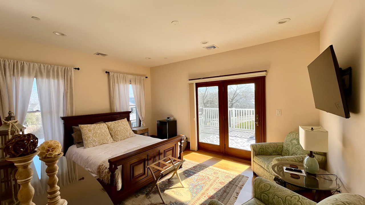 Photo of Bedroom in Winthrop