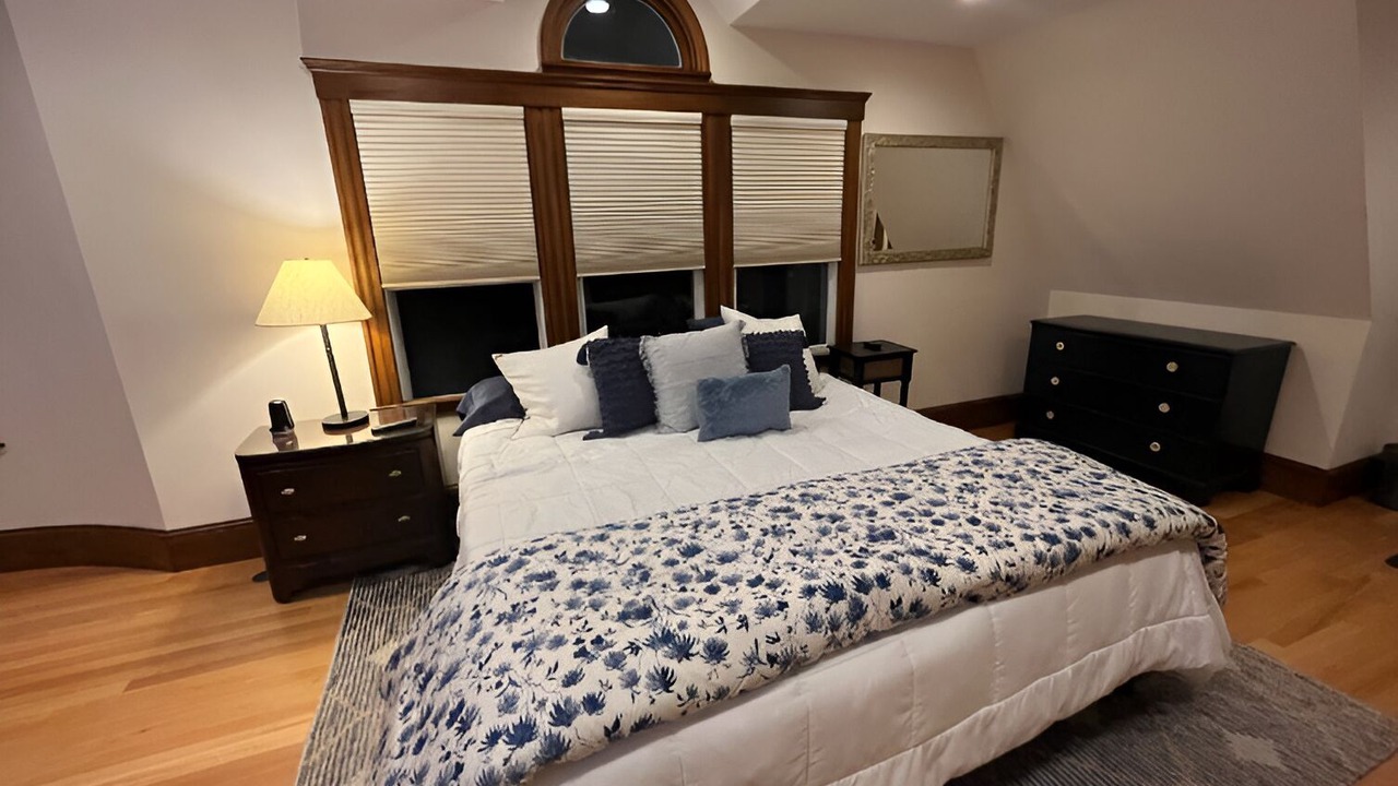 Photo of Bedroom in Winthrop