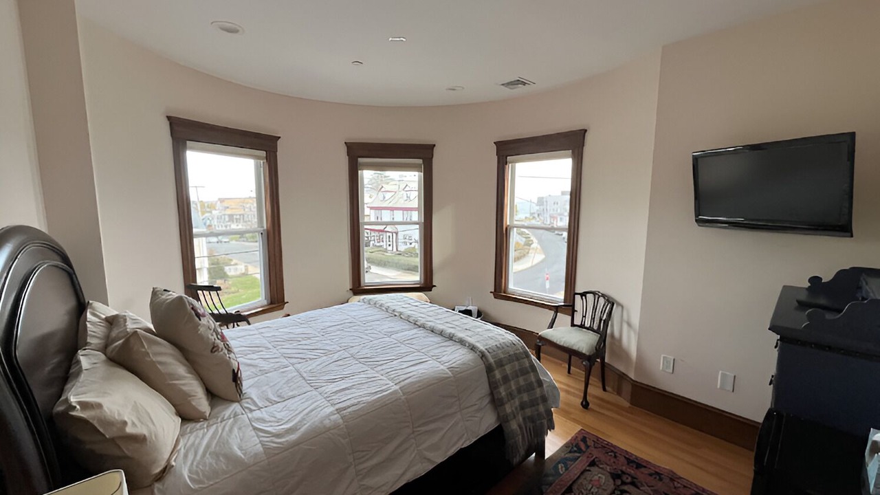 Photo of Bedroom in Winthrop