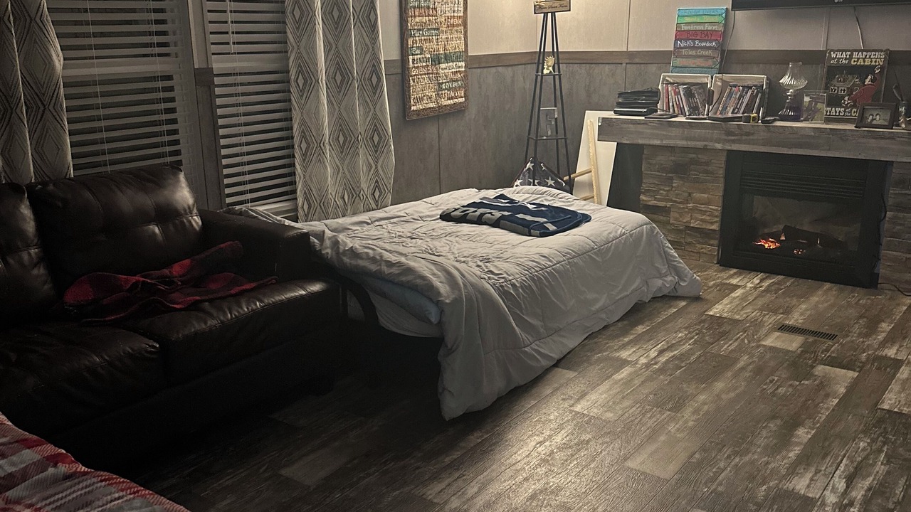 Photo of Bedroom in Falls of Rough