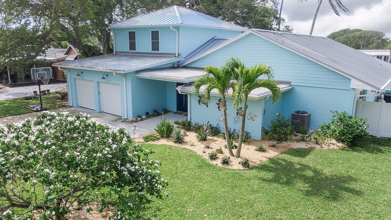 Photo of Others in Cocoa Isles
