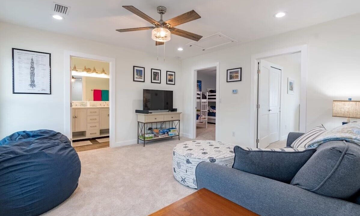 Photo of Bathroom in Cocoa Isles