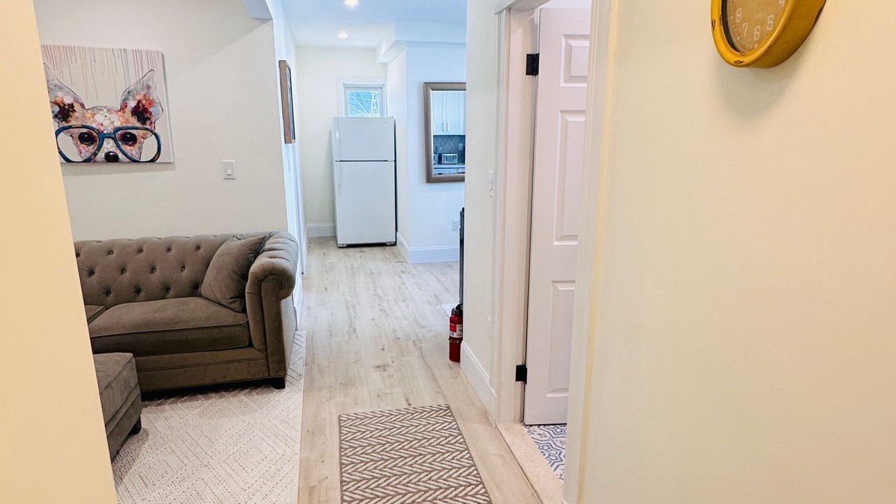 Photo of Livingroom in East Somerville