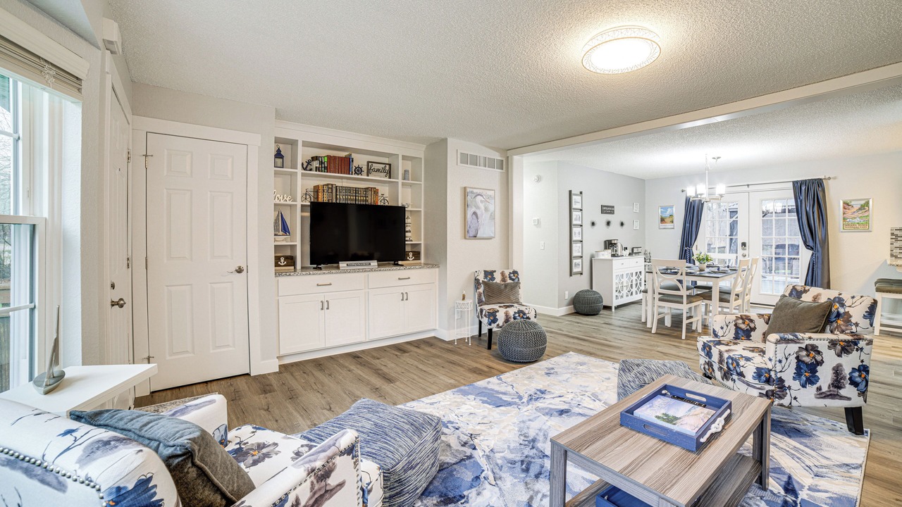 Photo of Livingroom in Town of Pines