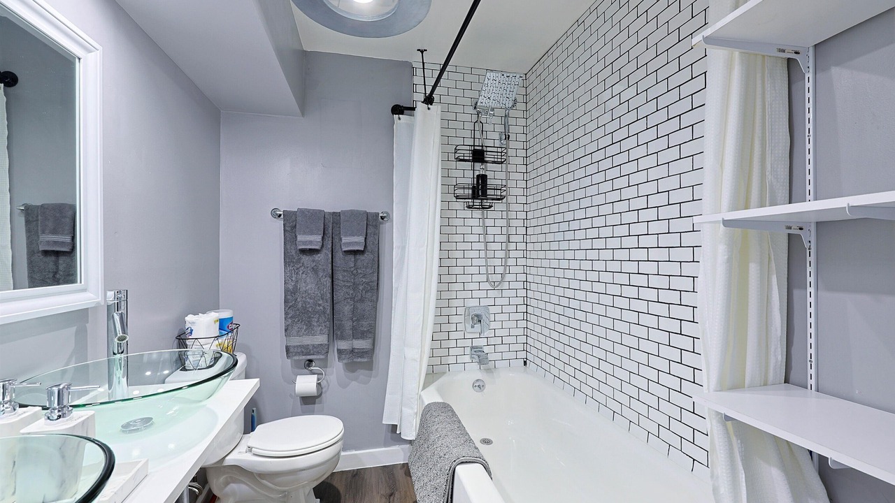 Photo of Bathroom in Glenham