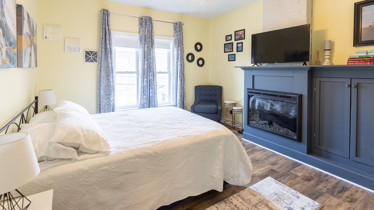 Photo of Livingroom in Oswego