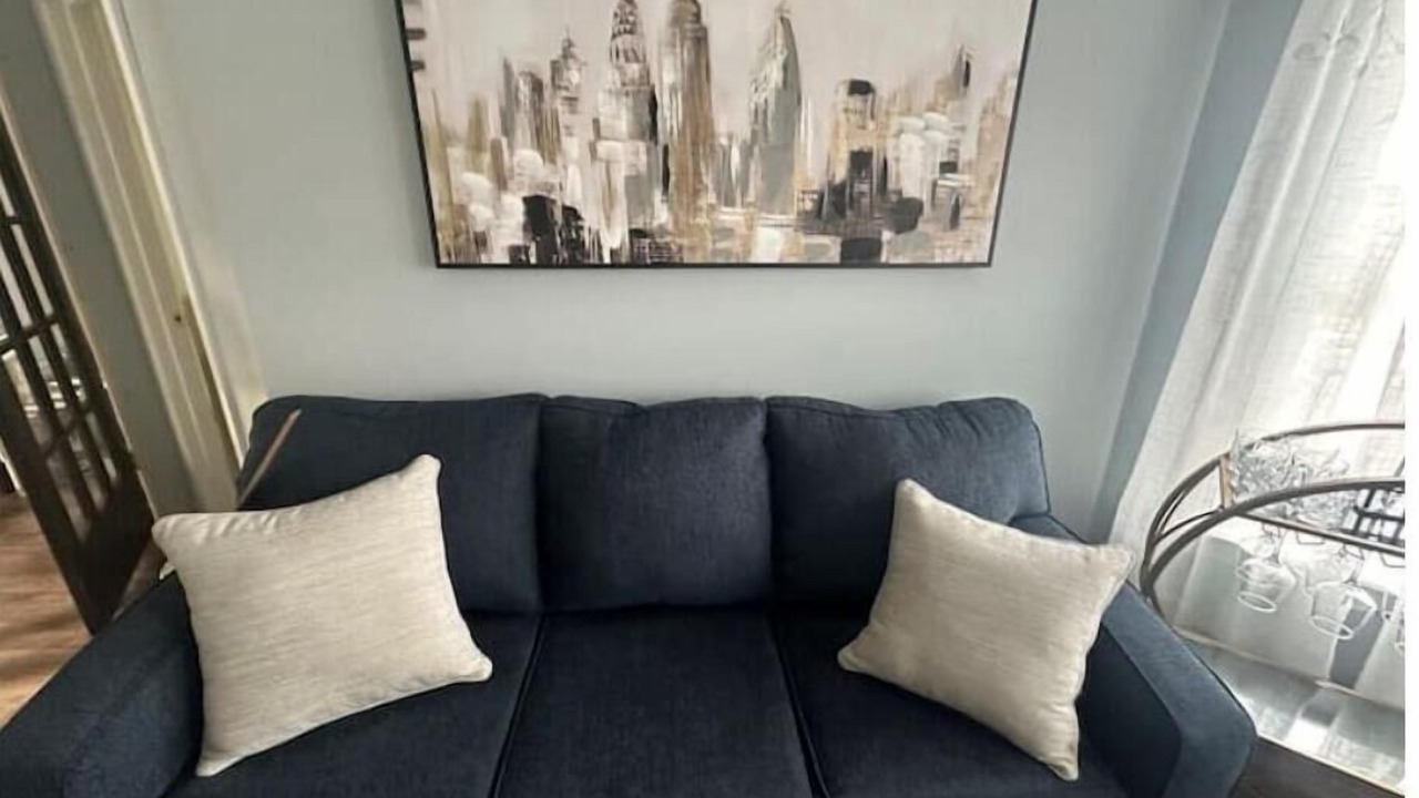 Photo of Livingroom in Oswego